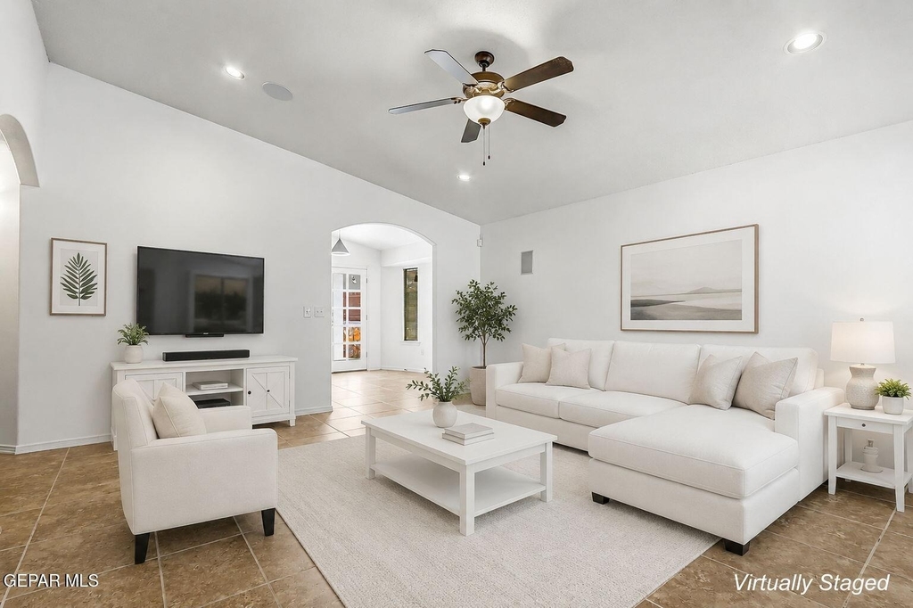 14214 Silver Point Avenue - Photo 4