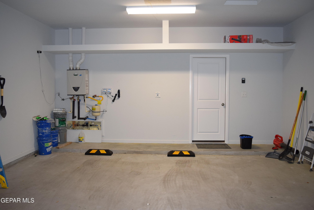 1103 Brass Hill Avenue - Photo 11