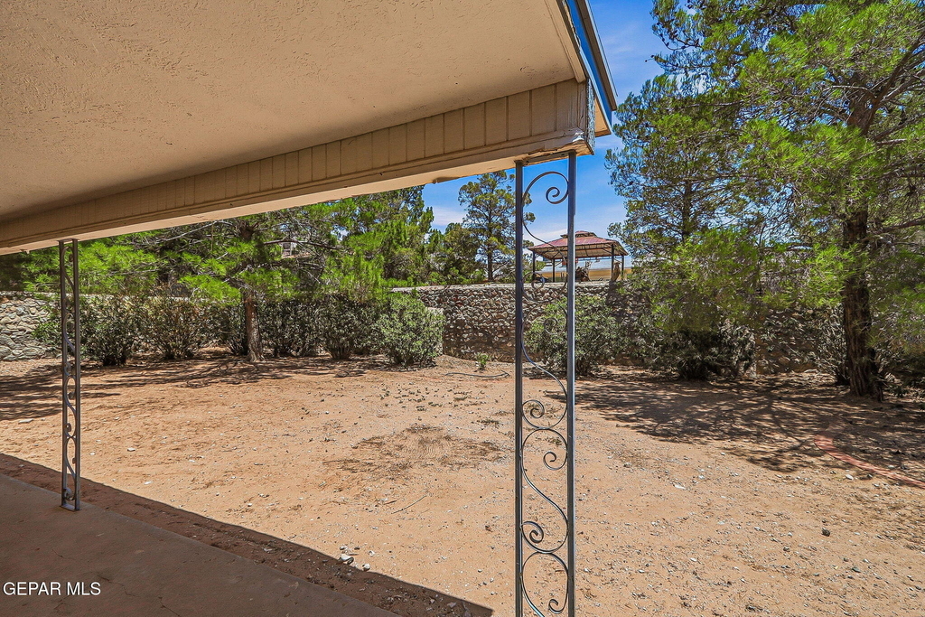 744 Cresta Mira Drive - Photo 29