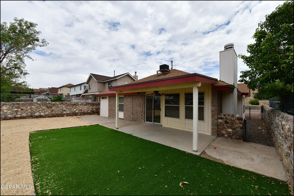7737 Plaza Azul Road - Photo 35
