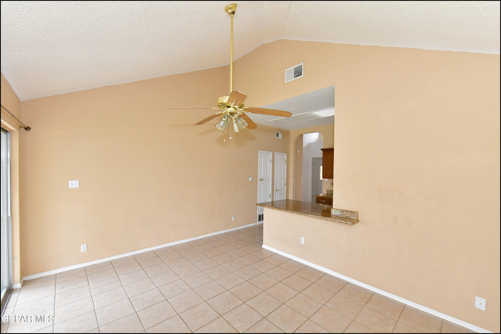 7737 Plaza Azul Road - Photo 17