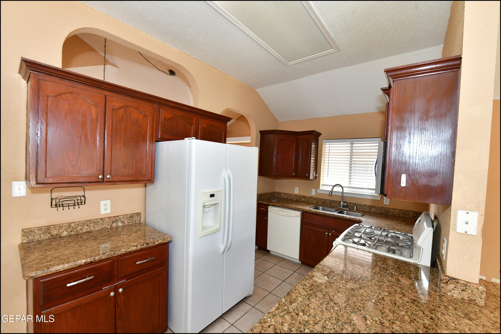 7737 Plaza Azul Road - Photo 9