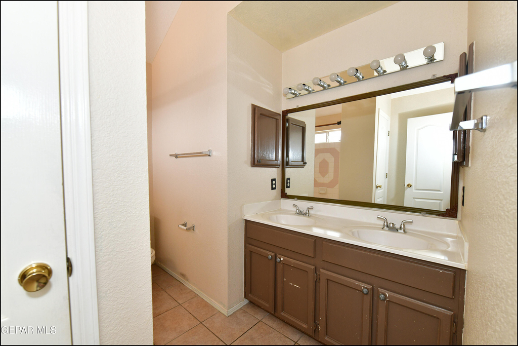 7737 Plaza Azul Road - Photo 23
