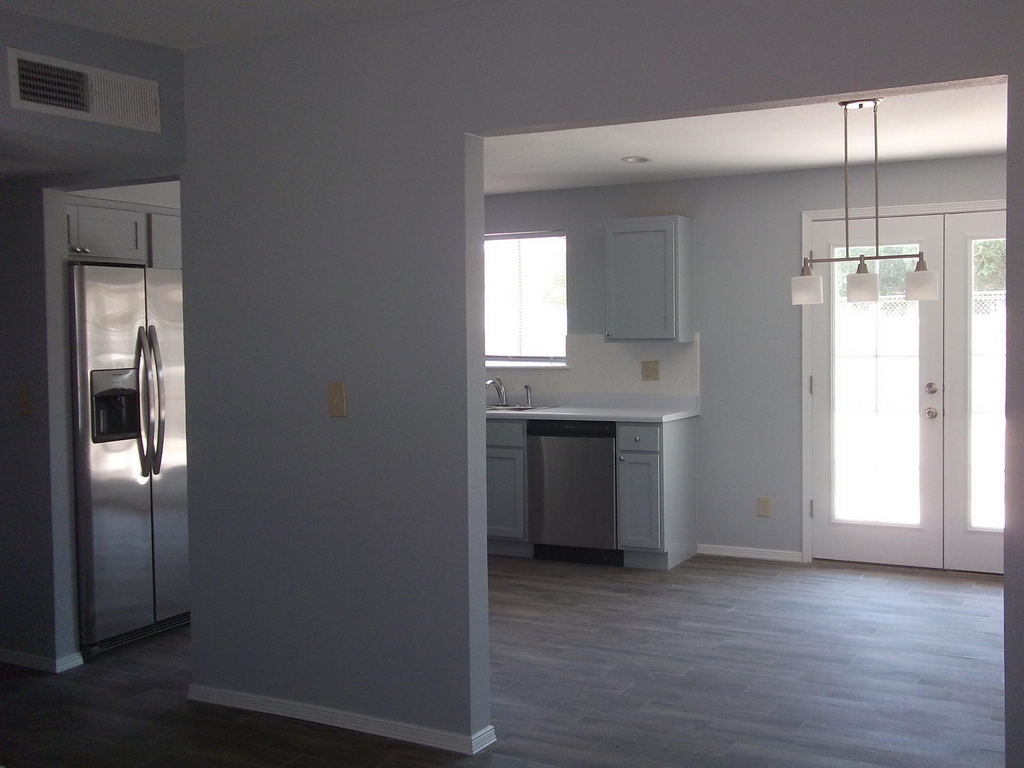 6004 Sorrento Street - Photo 2