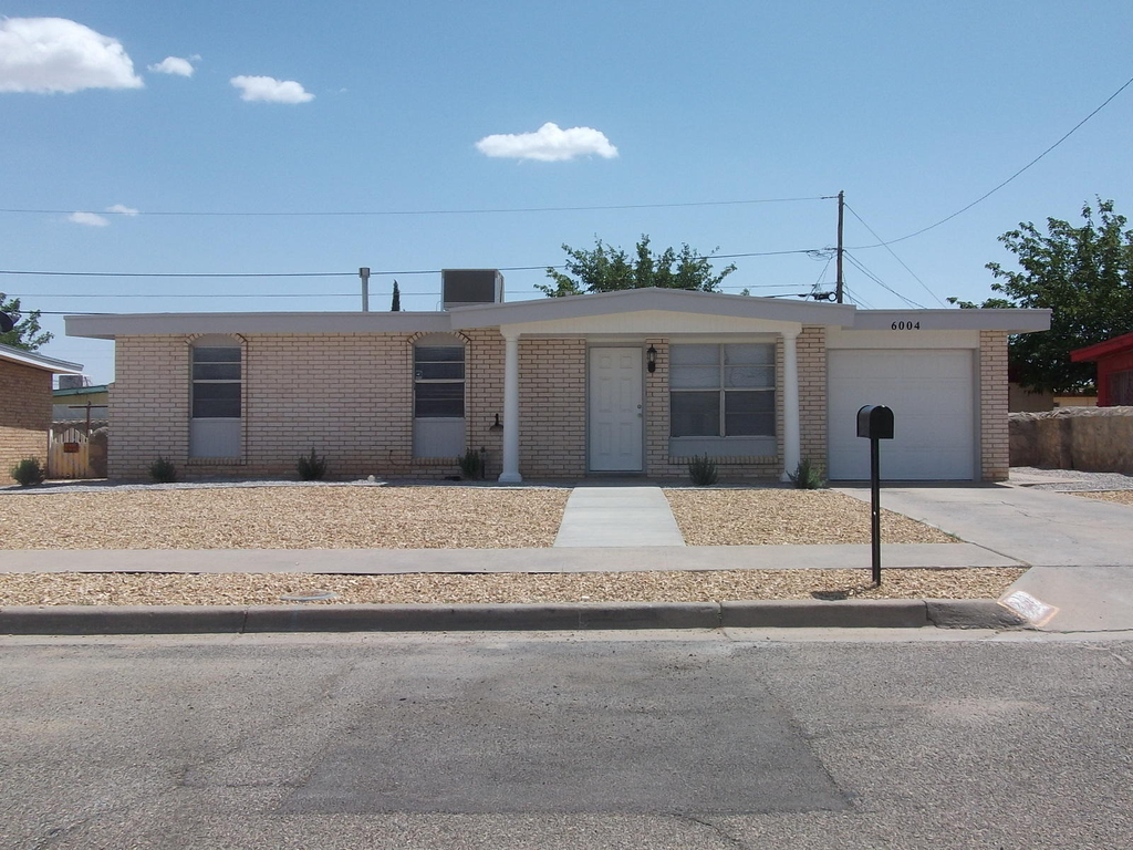 6004 Sorrento Street - Photo 0