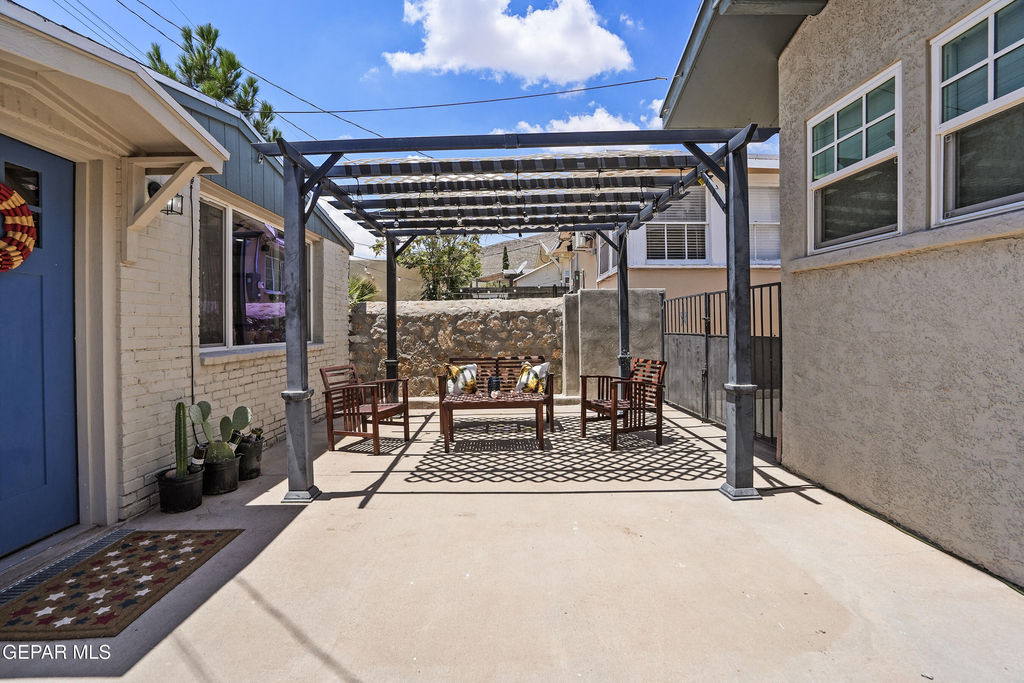 2718 Silver Avenue - Photo 1