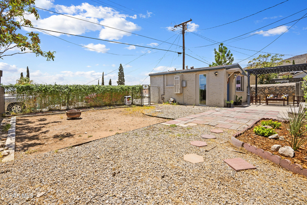 2718 Silver Avenue - Photo 15