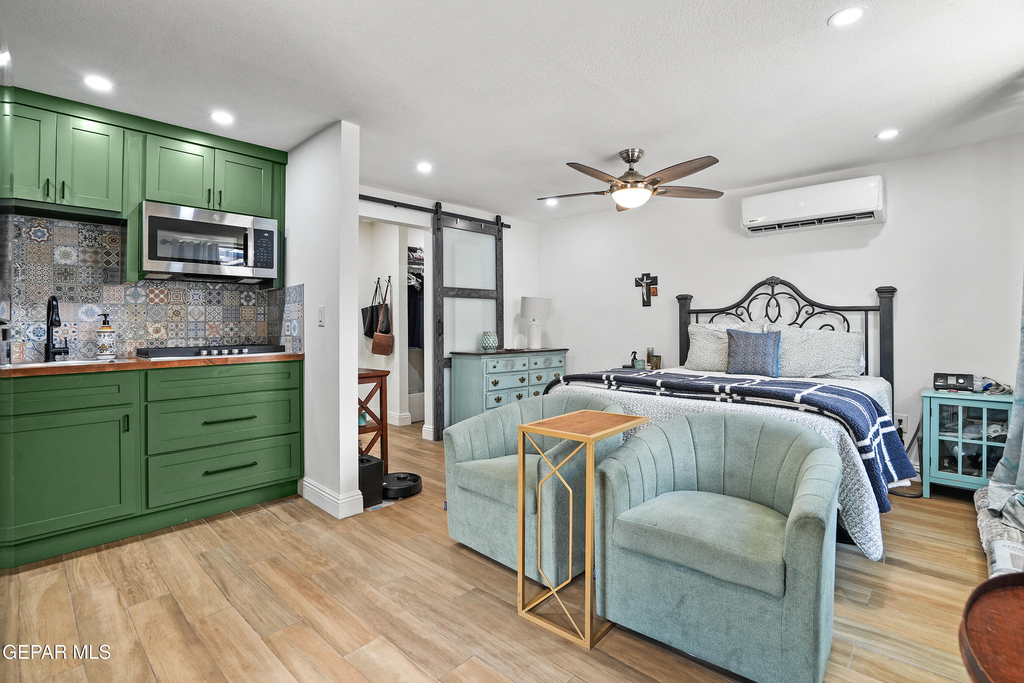 2718 Silver Avenue - Photo 4