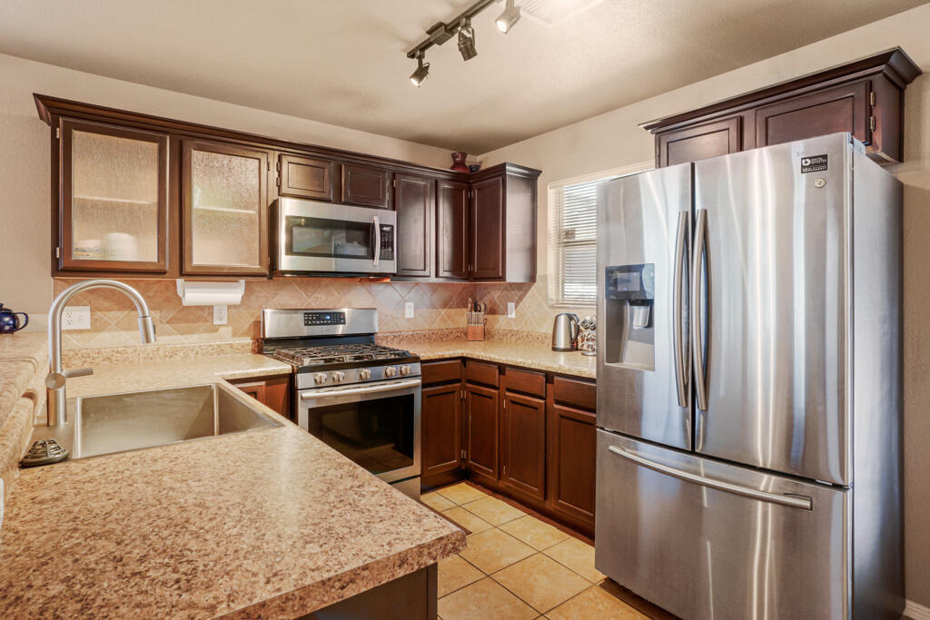 5905 Redstone Mesa Court - Photo 9