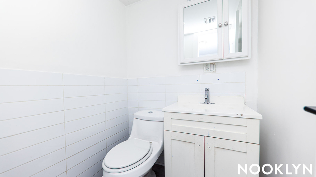 243 Harman St - Photo 14