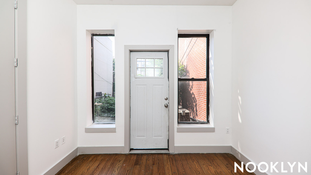 243 Harman St - Photo 7