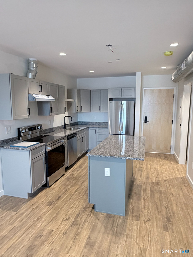 345 Main Street - Photo 2