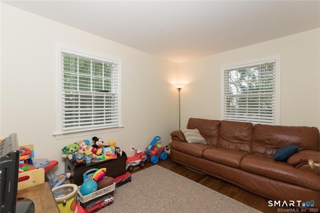 74 Grove Street - Photo 10