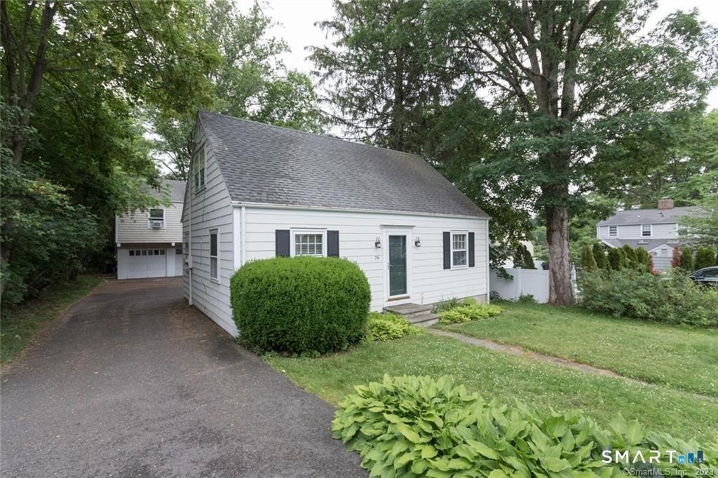 74 Grove Street - Photo 15