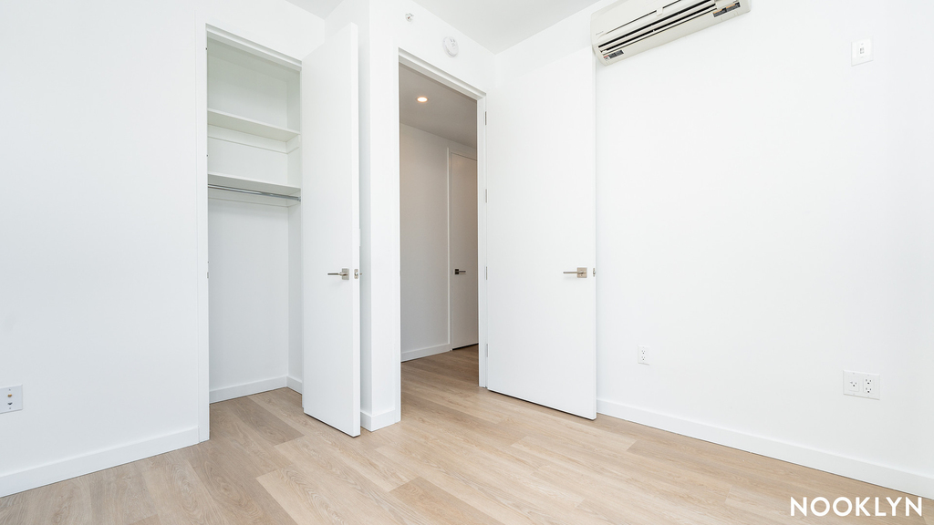 527 Grand Ave - Photo 14