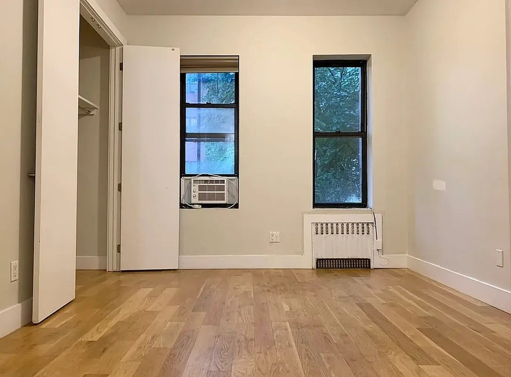 338 Melrose Street - Photo 3