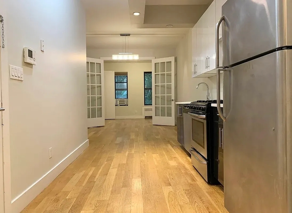 338 Melrose Street - Photo 1