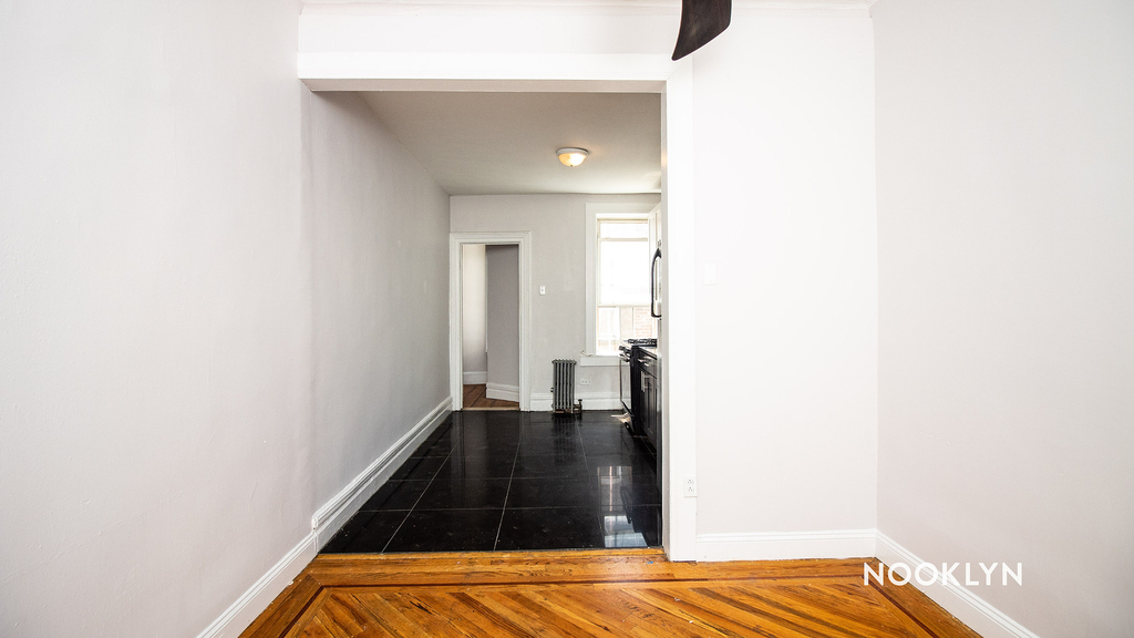 784 St Johns Pl - Photo 2