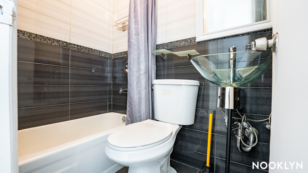438 Wilson Ave - Photo 5