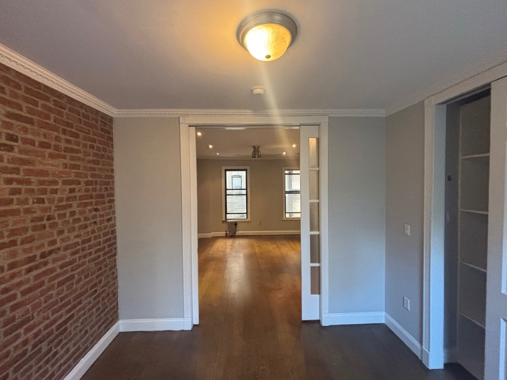 E 100th St - Photo 1