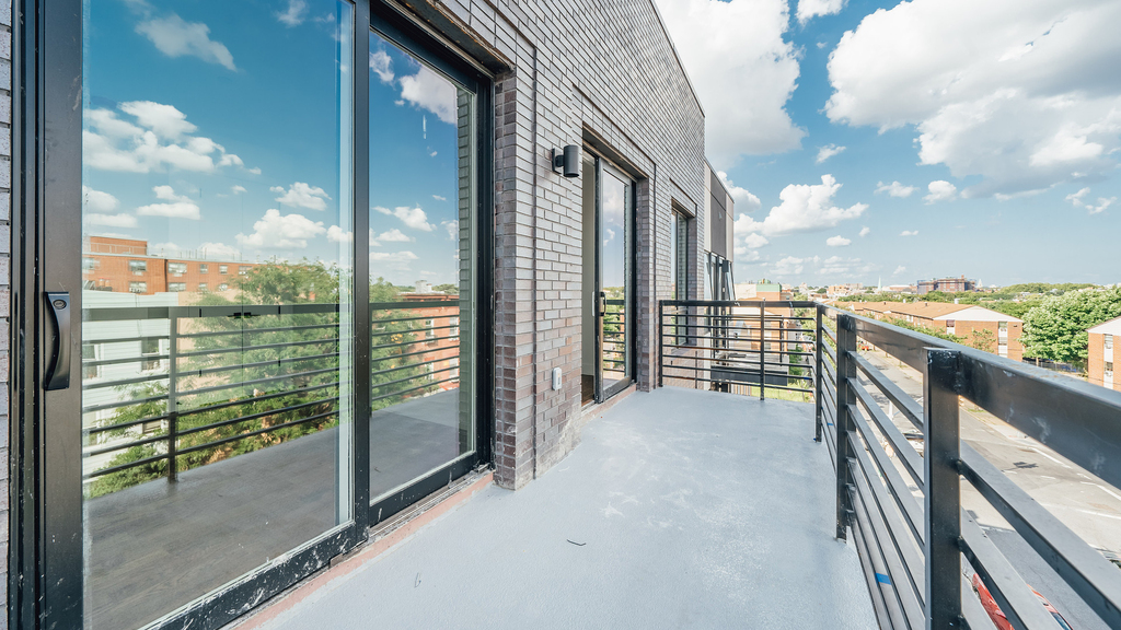 1183 Gates Ave - Photo 16