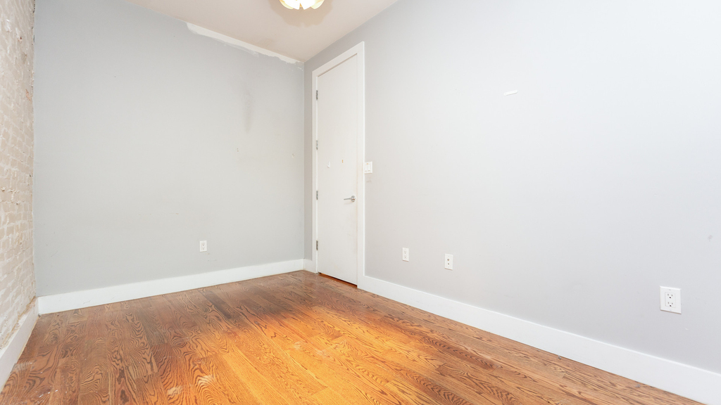 102 Rogers Ave - Photo 7