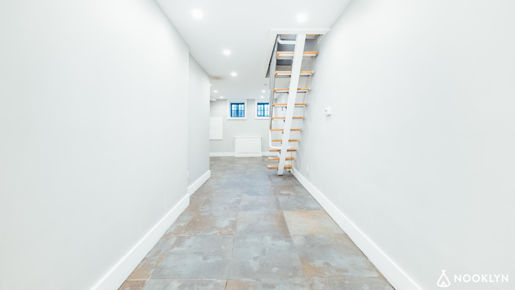 1013 Pacific St - Photo 11
