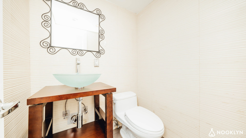 1013 Pacific St - Photo 5