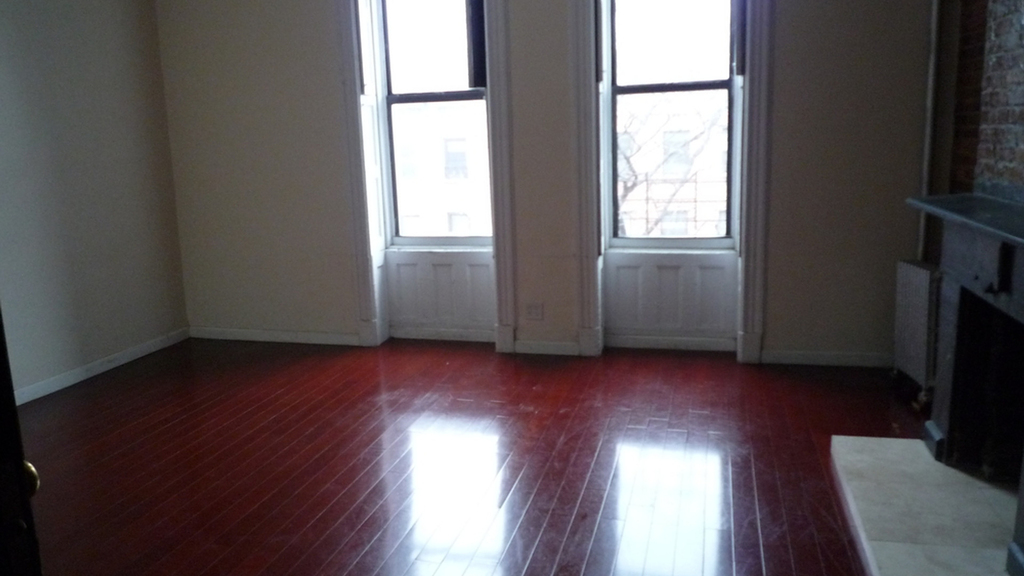 354 Myrtle Ave - Photo 4