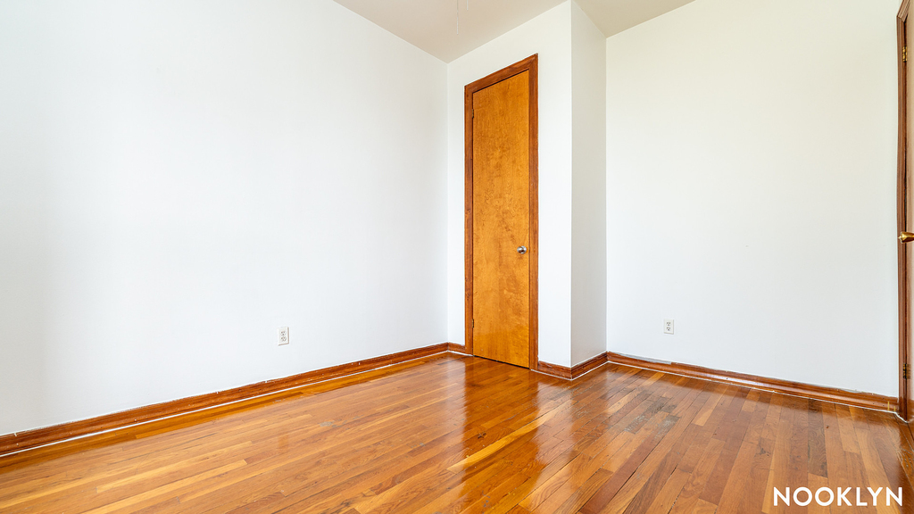 203 17th St - Photo 3