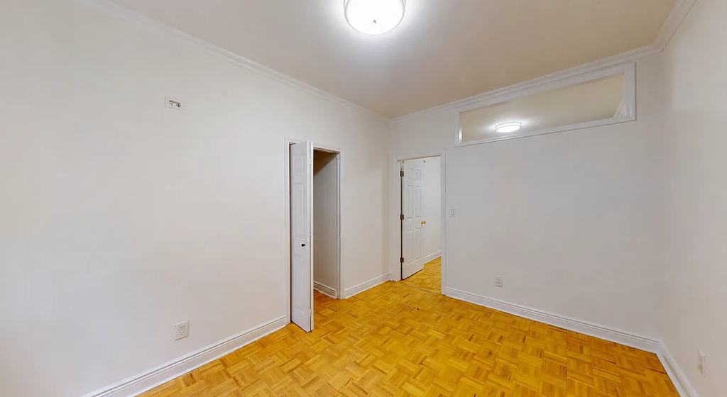 East 73rd Street - Photo 5