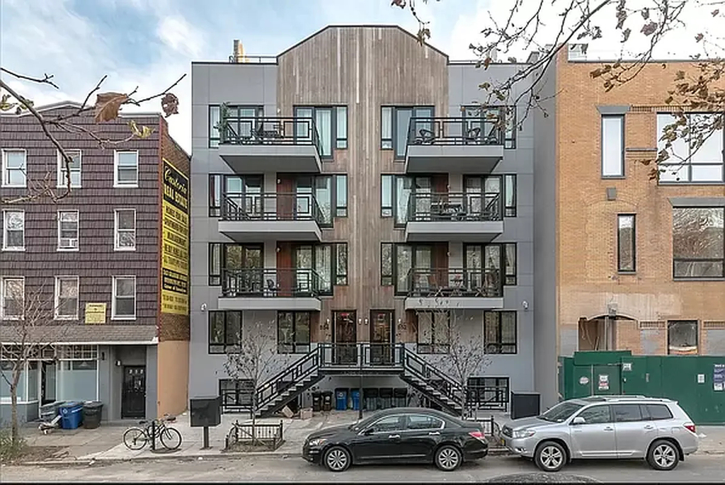854 Metropolitan Avenue - Photo 9