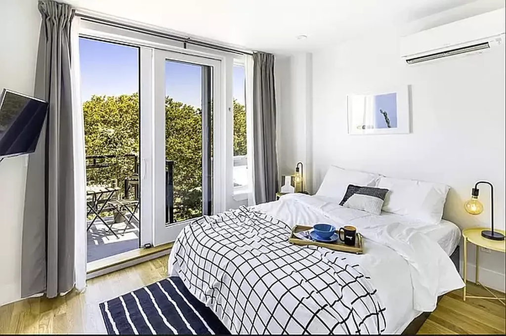 854 Metropolitan Avenue - Photo 5