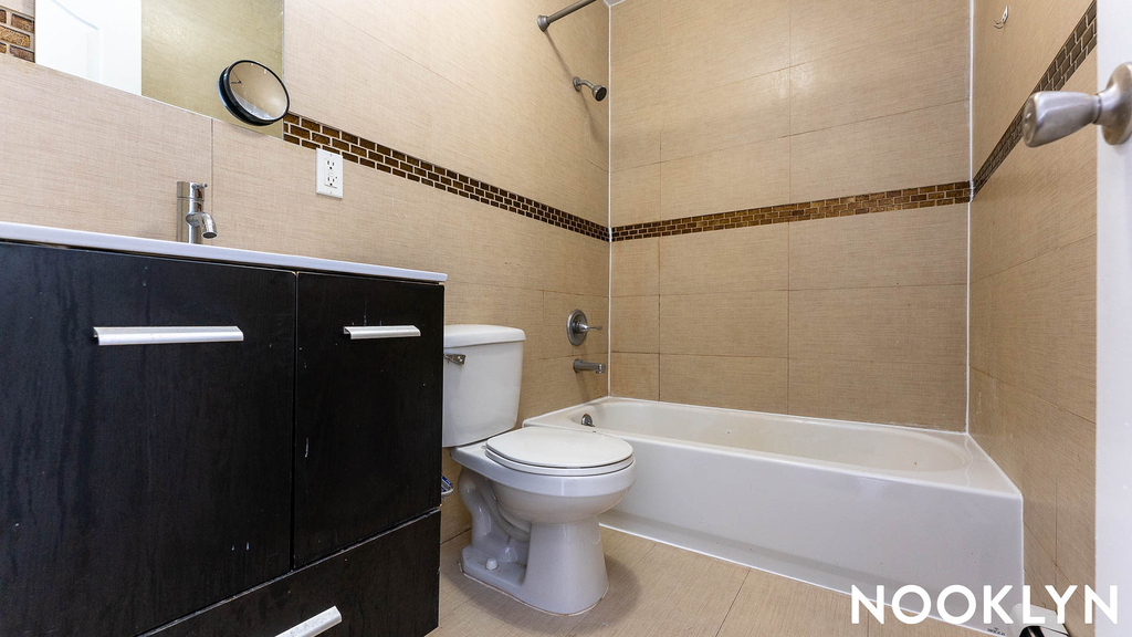 1204 Decatur St - Photo 13