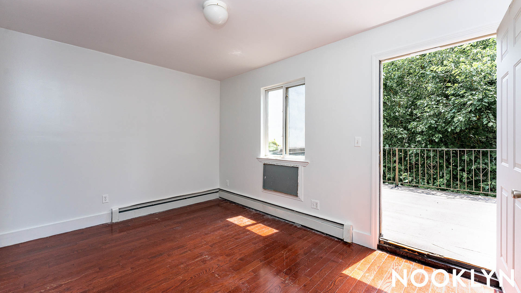 1204 Decatur St - Photo 8