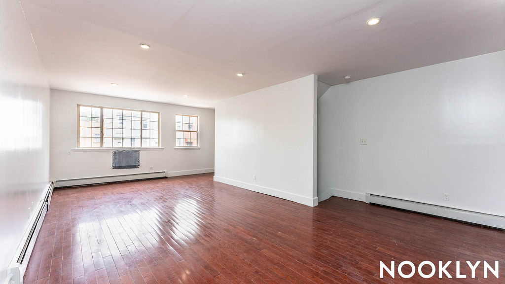 1204 Decatur St - Photo 3