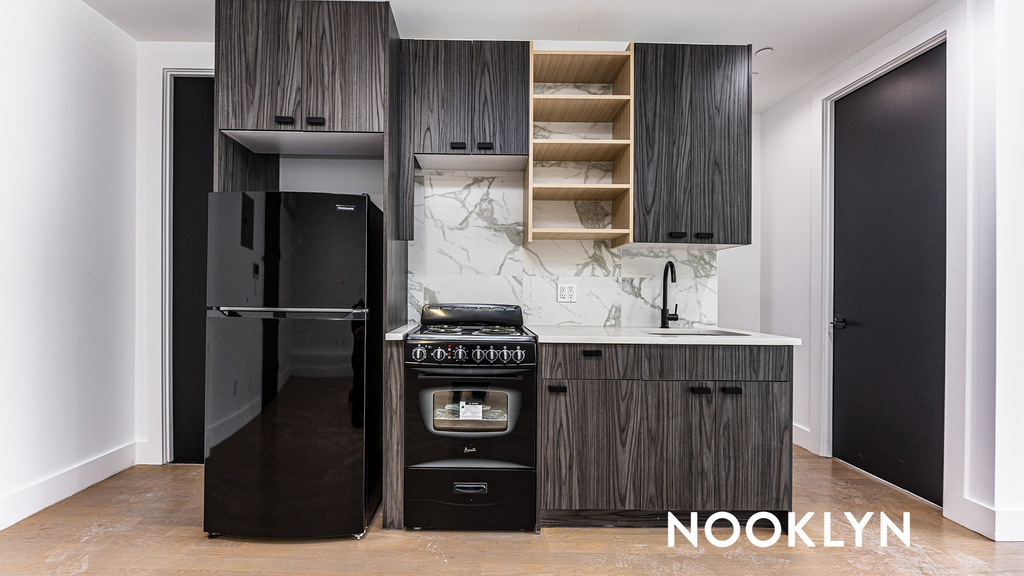 1189 Broadway - Photo 9