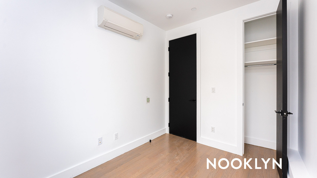 1189 Broadway - Photo 4