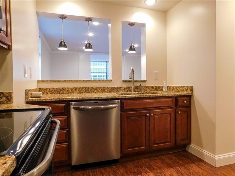 112 Washington Pl - Photo 8