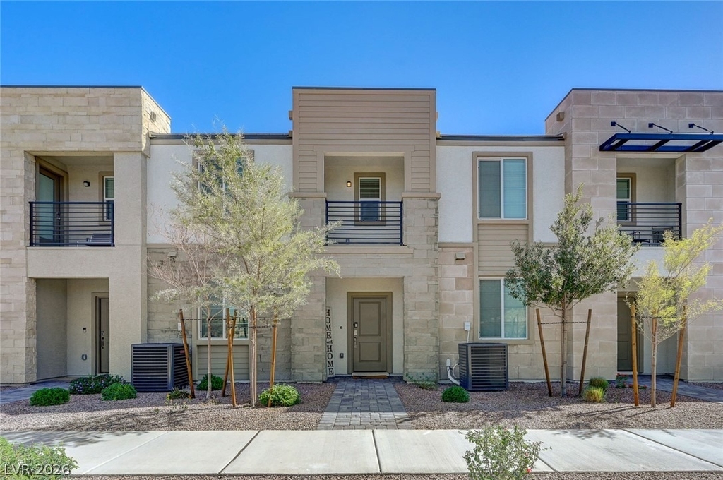 909 Kyanite Lane - Photo 0