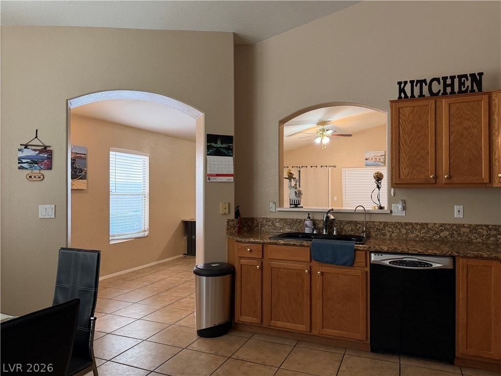 868 Worrell Avenue - Photo 9