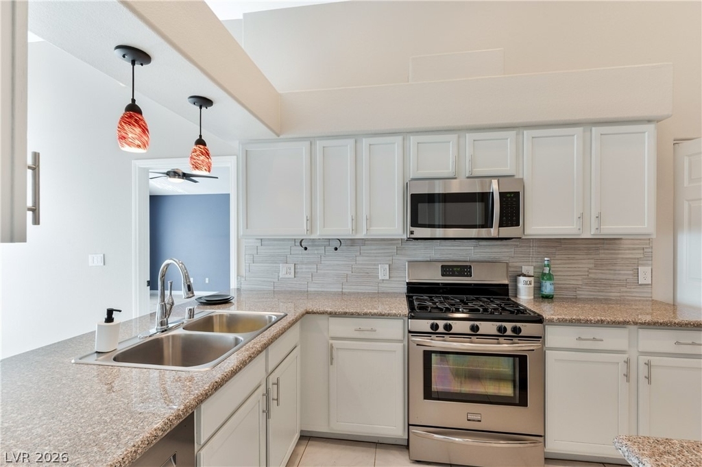 5049 Forest Oaks Drive - Photo 11