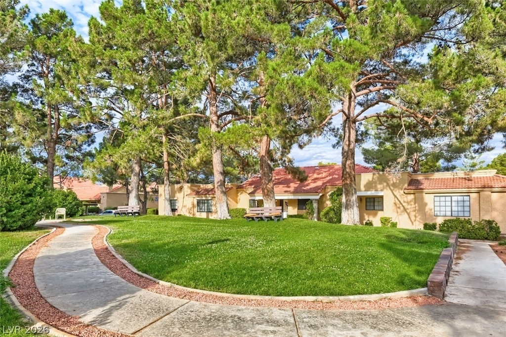 2851 S Valley View Boulevard - Photo 24