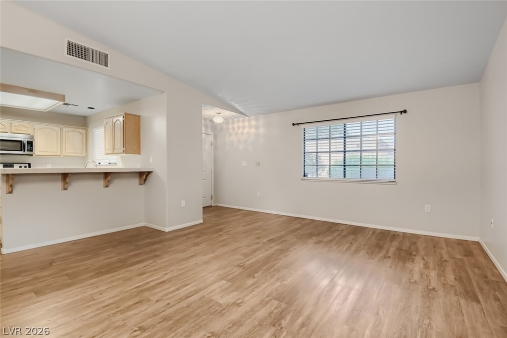 2851 S Valley View Boulevard - Photo 4