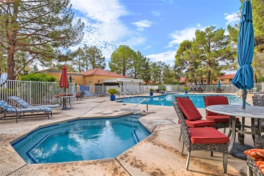 2851 S Valley View Boulevard - Photo 3