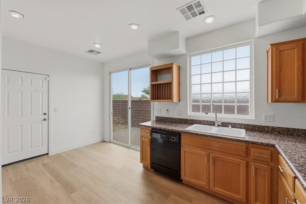 8604 Splendid Leaf Court - Photo 7