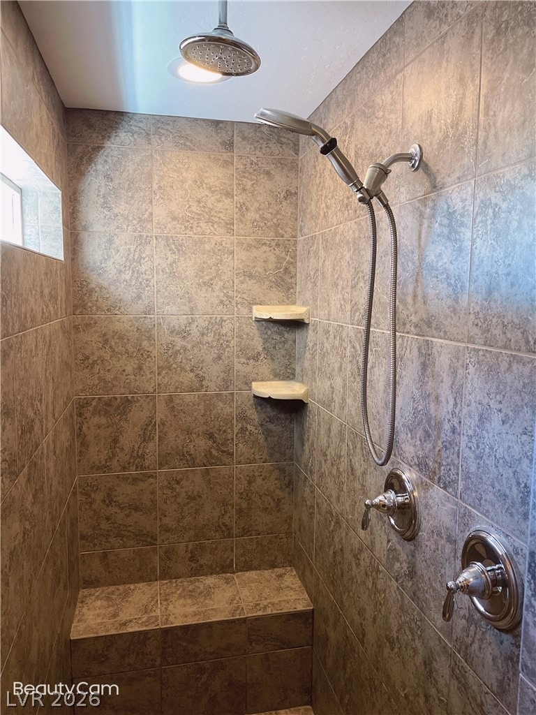 5704 Shadow Bend Drive - Photo 14