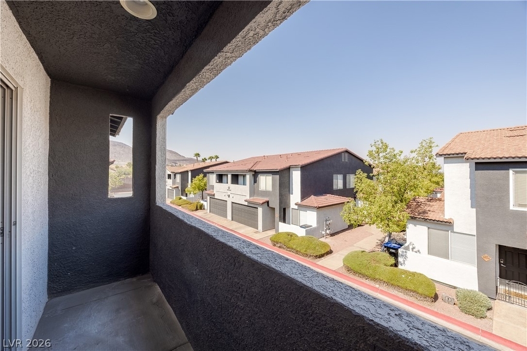 540 W Horizon Ridge Parkway - Photo 7