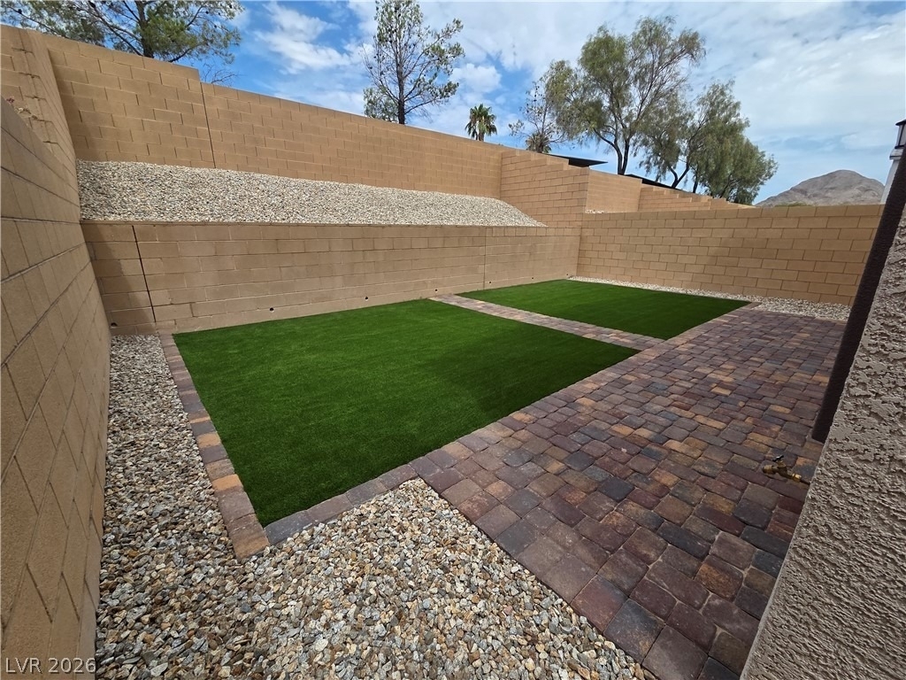3339 Dancing Waters Street - Photo 35