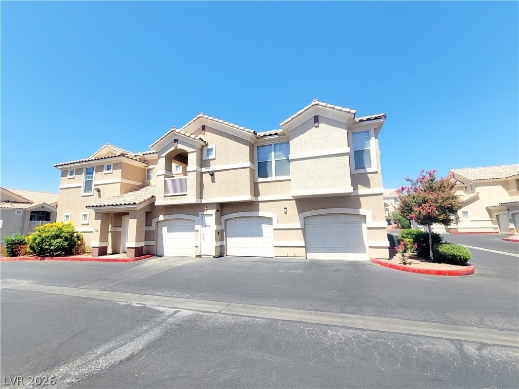 5855 Valley Drive - Photo 2